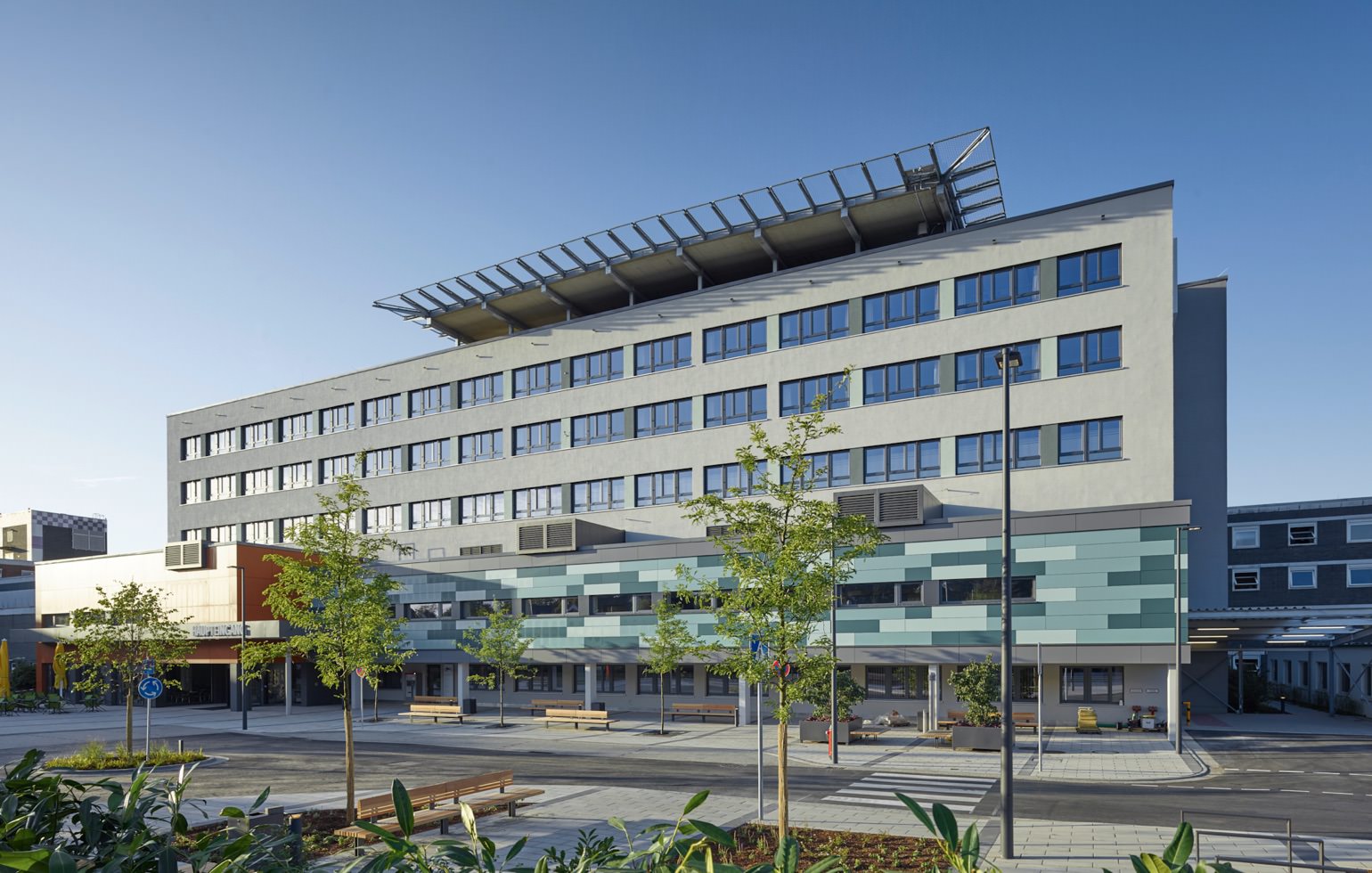 AKH-Ce-EF-160811-14k@2x